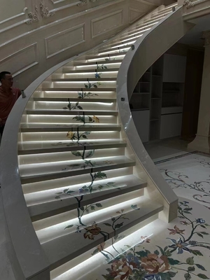 Moderno Anti-derrapante Beige Marble Waterjet degraus e pisos para villas Escada espiral