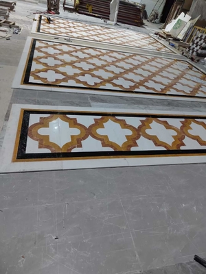 Tapete de jato de água de mármore branco e amarelo em estilo de design moderno para sala de estar villa