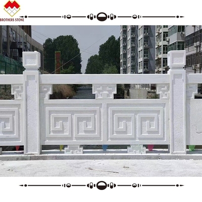 Manobrista de escada de pedra de mármore de ônix branco personalizado para baluster decorativo de casa e villa