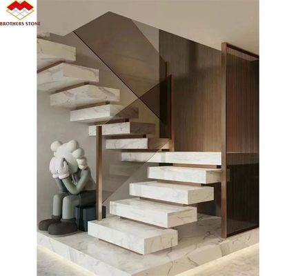 Design de luz de escada com pedra sinterizada artificial moderna