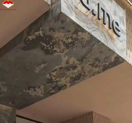 Adicione um toque de sofisticação ao design do seu hotel com azulejos de pedra de argila suave iluminados por trás