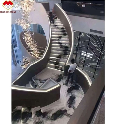 Escada em espiral de pedra natural com luz LED e design antiderrapante