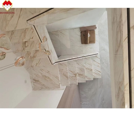 Tamanho personalizado Venus Ouro Calacatta Escalinha Espiral de Mármore Tread Interior Luz LED Moderna e Design Antiderrapante