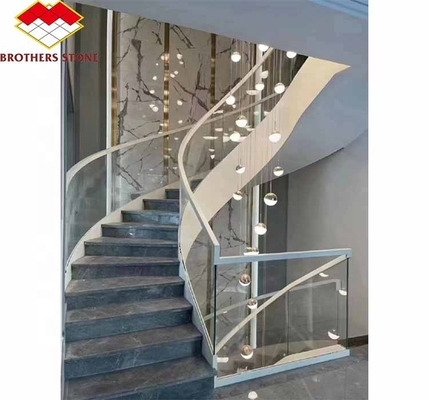 Escada de mármore interior do hotel com design curvo em espiral moderno e opção de corte ao tamanho