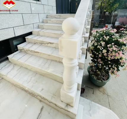 Quarteirão de mármore branco de Guangxi afinado Bloco natural moderno para decorações interiores de hotéis