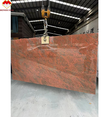 Moderno Ferro Báltico Vermelho Granito Cozinha balcão e escada Design em vermelho multicolor