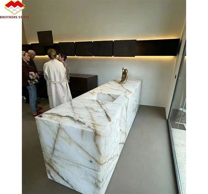 Tabela de mármore de ônix translúcido Cristallo em design moderno para jantares de luxo