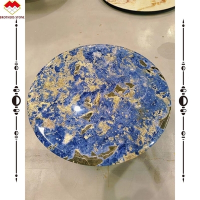 Mesa de jantar moderna de mármore de calcite com bacia de pedra azul boliviana translúcida