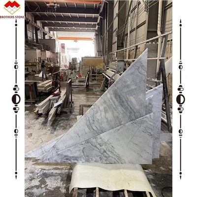 Tamanho personalizado Escalinhas de pedra de mármore branco para estilo de design moderno