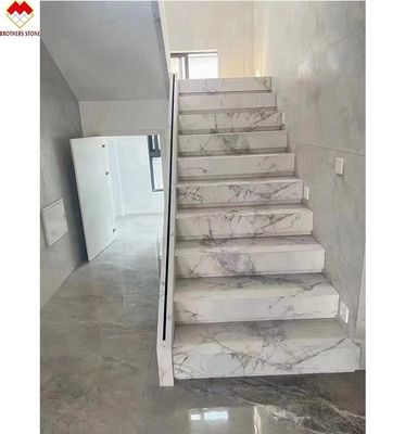 MOHS 6-7 Dureza Marmo Branco Olhar Porcelana Pisos de azulejos com design personalizado