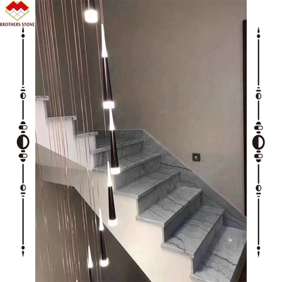 Escalões de mármore de jato de água e elevadores para escaleiras personalizadas em escadas de arco de pedra natural