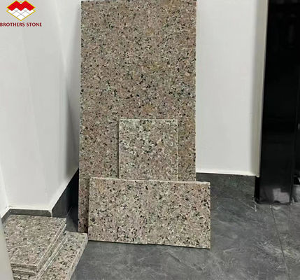 2700kg/m3 Densidade de granito G636 lajes estilo de design moderno para villa gráfico rosa Porrno