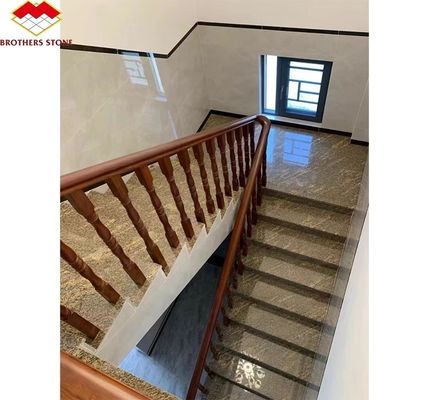 Granito de ouro da Califórnia polido cortado ao tamanho para escadas e molduras de portas no exterior moderno