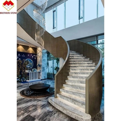 Desenho Europeu Grãos Brancos Cinzentos Escadas esculpidas em mármore Trepadores e elevadores Estilo moderno Escalões interiores decorativos de aço reto