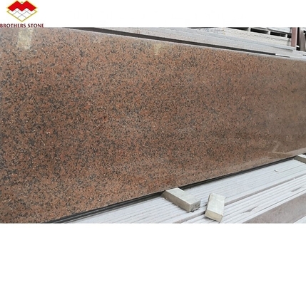 Pedra de granito chinês cortada ao tamanho em estilo de luxo moderno para balcão de cozinha polido