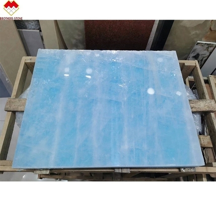 Bela placa de ônix de cristal azul iluminada por trás perfeita para decoração moderna de casa e hotel