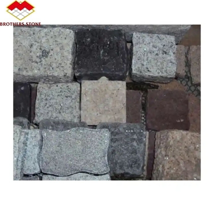 Melhore os exteriores da sua casa com uma pedra de granito em grão 10x10x10
