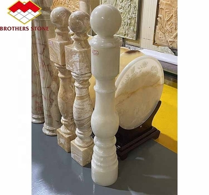 Moderna coluna de mármore de ônix Design de pedra natural polida para pilares de escada
