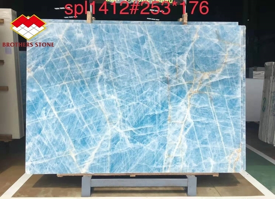 Marmoreiro azul claro jade ónix laje para customizado cortar em tamanho azulejos veias douradas
