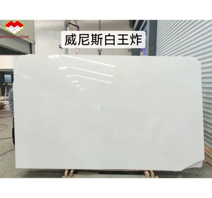 Chapa de mármore branco italiano polido de alta qualidade de mármore branco veneziano de tamanho personalizado para design de piso