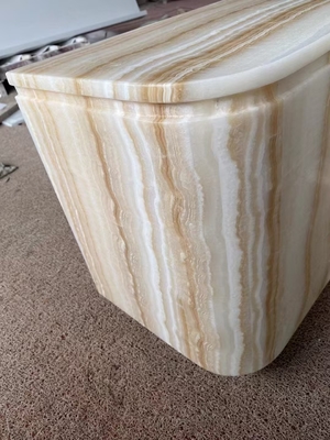 Tabela de televisão personalizada de ónix branco de mármore de mesa de suporte de madeira de aparência central com veias de madeira branca Elegante mobiliário de sala de estar
