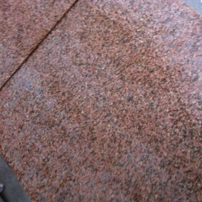 As telhas vermelhas ultra grandes da pedra do granito G562, banheiro do granito telham a textura dura