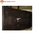 Espessura de superfície lustrada do revestimento 17mm-200mm do granito de Brown da pedra telhas bronzeados naturais