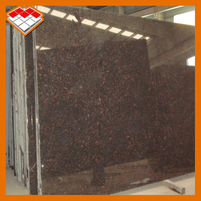 Mpa 14,5 Tan Brown Granite Stone Tiles natural para etapas