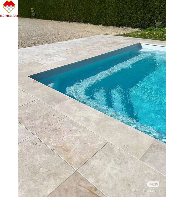 Estilo de Design Moderno Travertino Prateado Natural Pedra Marfim Chapa Deck para Piscinas