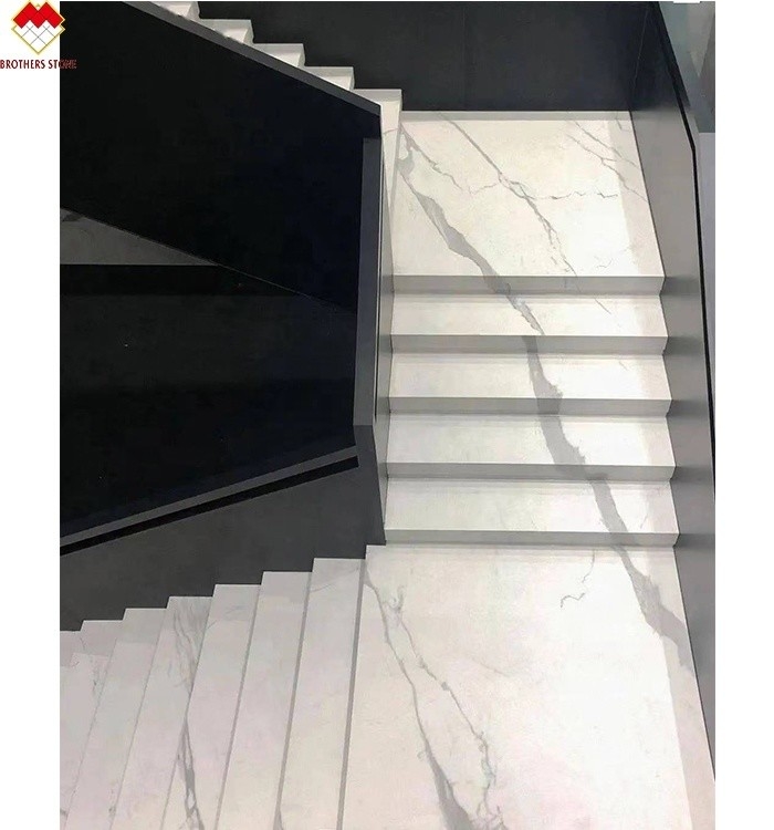 Desenho personalizado polido calacatta branco de mármore olhar porcelana telhas escadas sinterizadas de pedra fosco degraus e elevadores