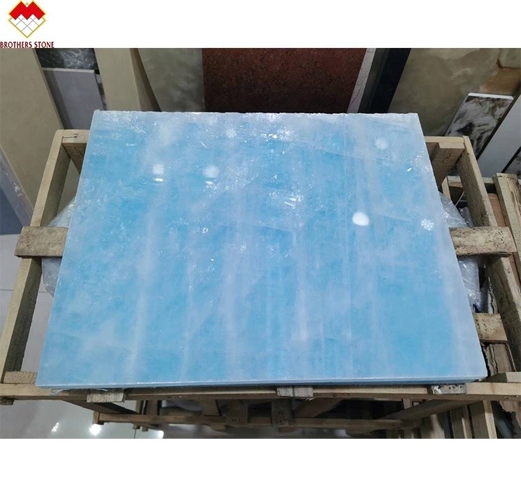Bela placa de ônix de cristal azul iluminada por trás perfeita para decoração moderna de casa e hotel